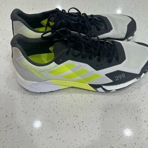 Nice size 13 Adidas Terrell 299 shoes. Great condition. Worn twice.